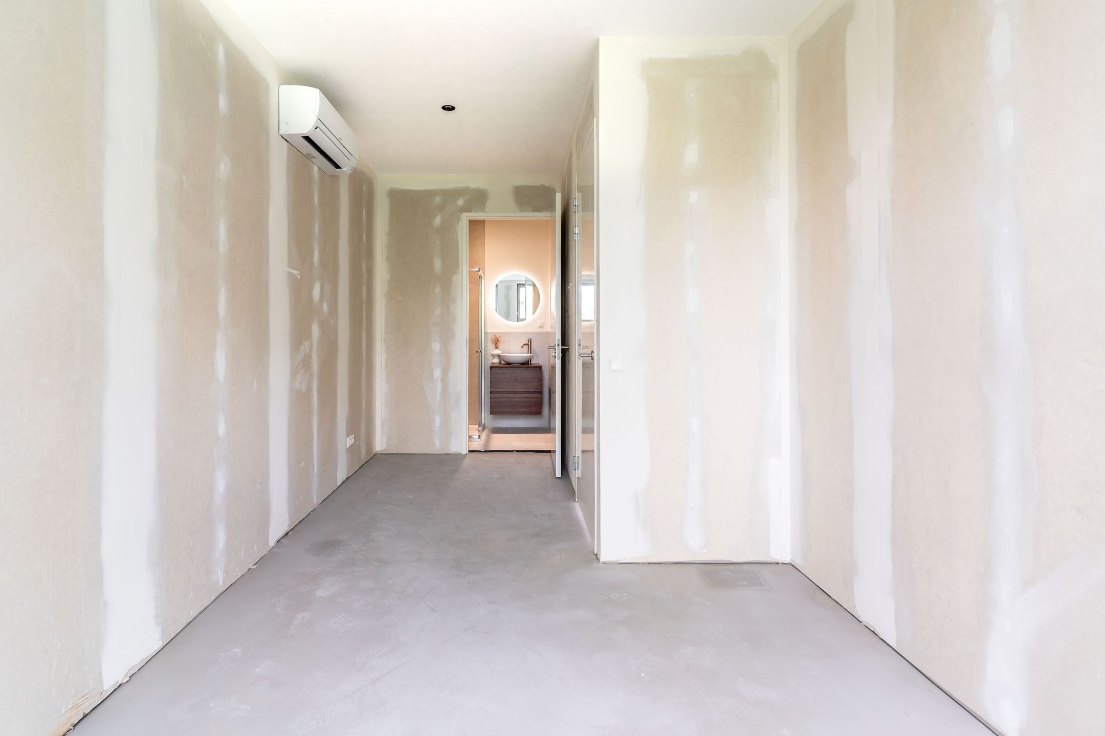 Photo 30 of Raadhuisplein 28