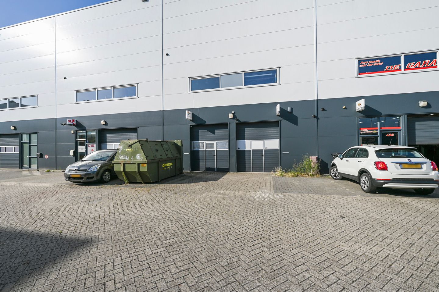 View photo 2 of Laan van Waalhaven 424