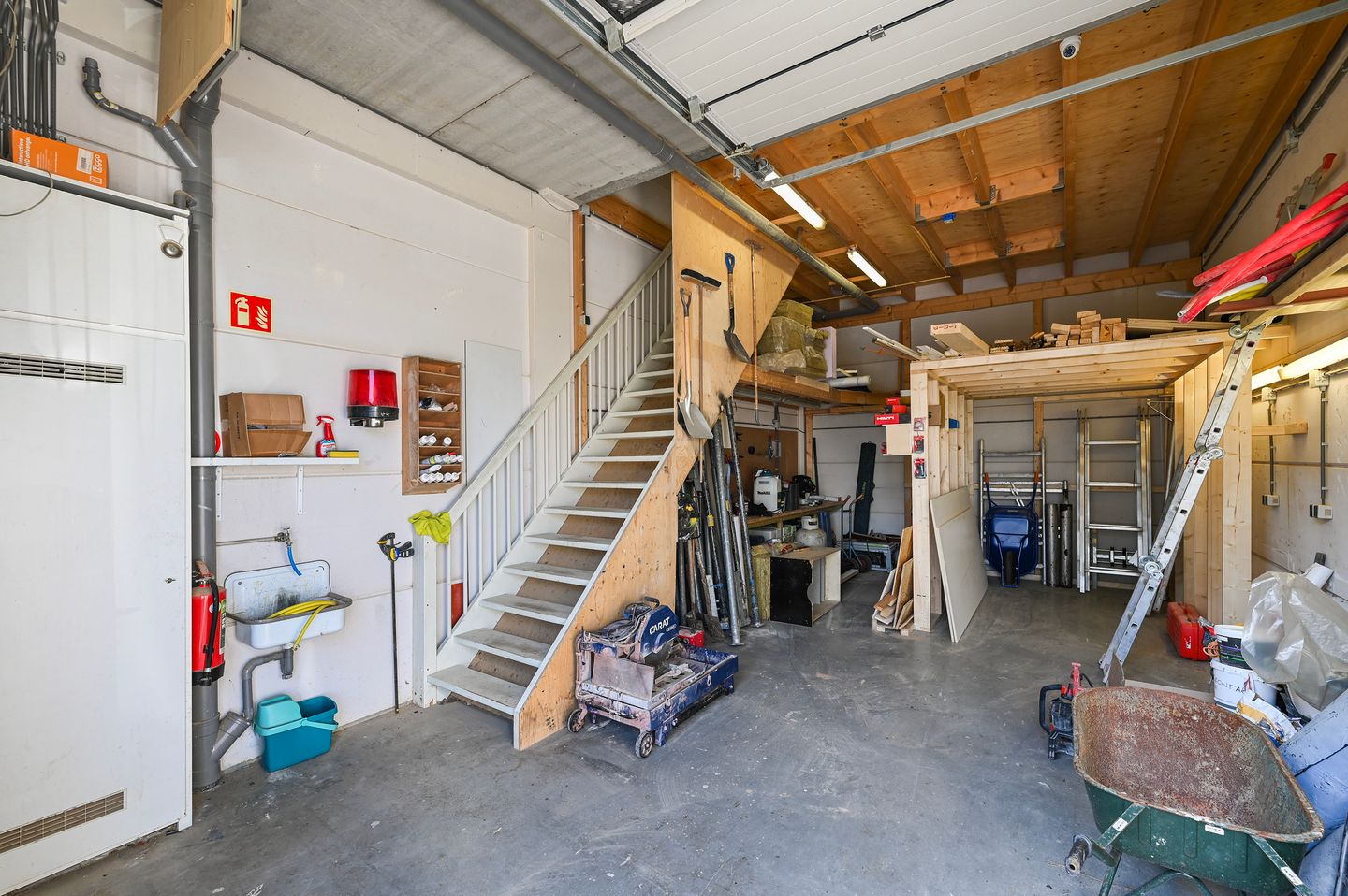 View photo 4 of Laan van Waalhaven 424
