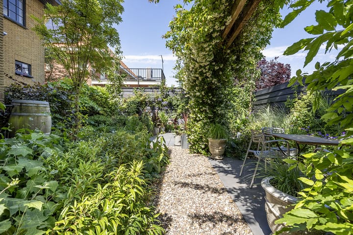 Foto 49 van Esdoornlaan 23