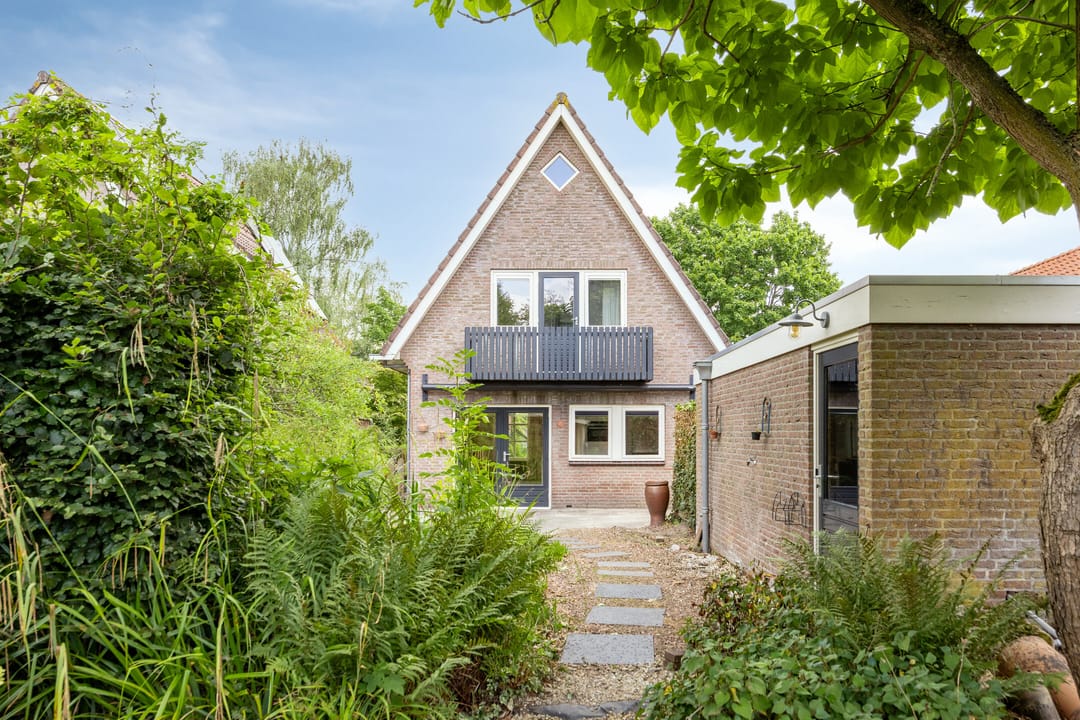 Photo 2 of St. Antoniestraat 13-A