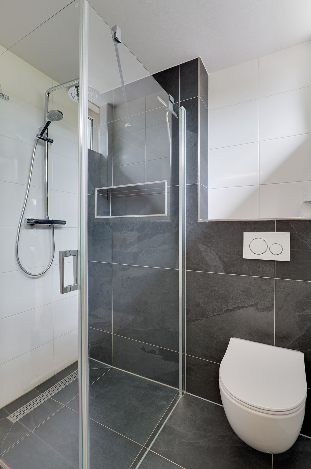 Photo 23 of Maasstraat 36