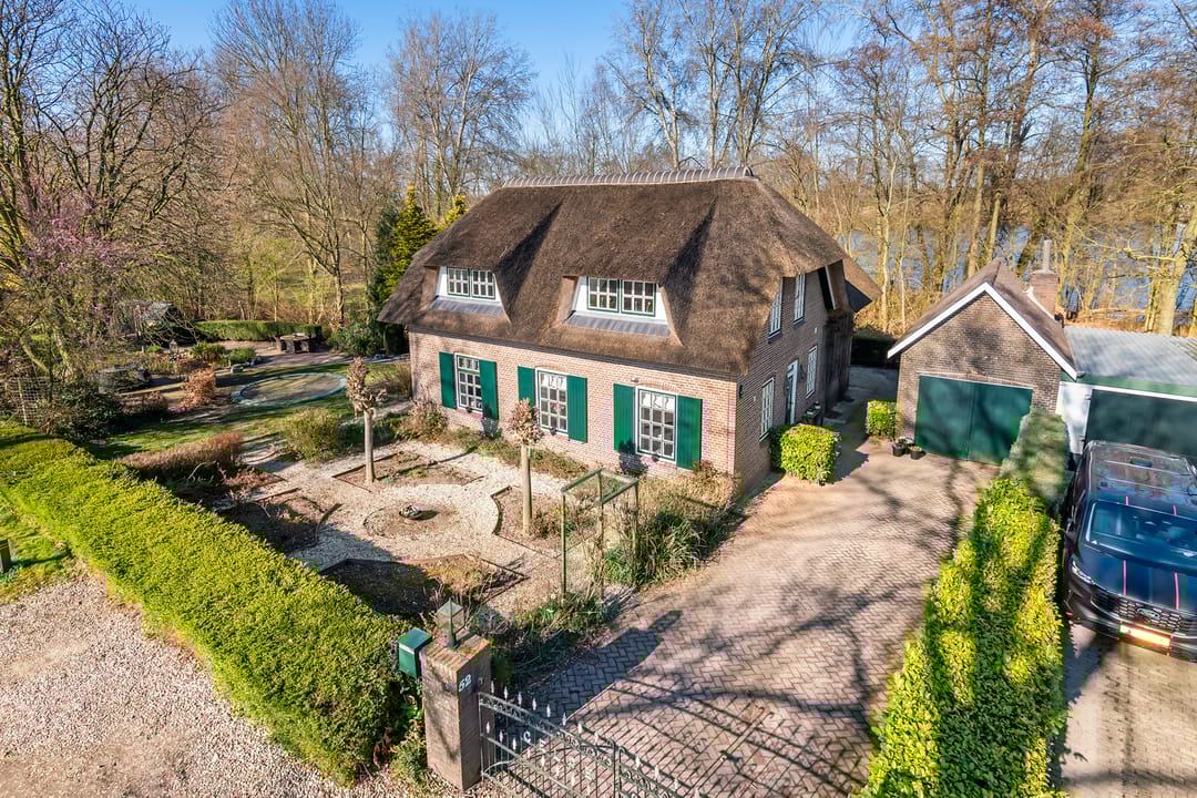 Foto 1 van Tielerweg 52