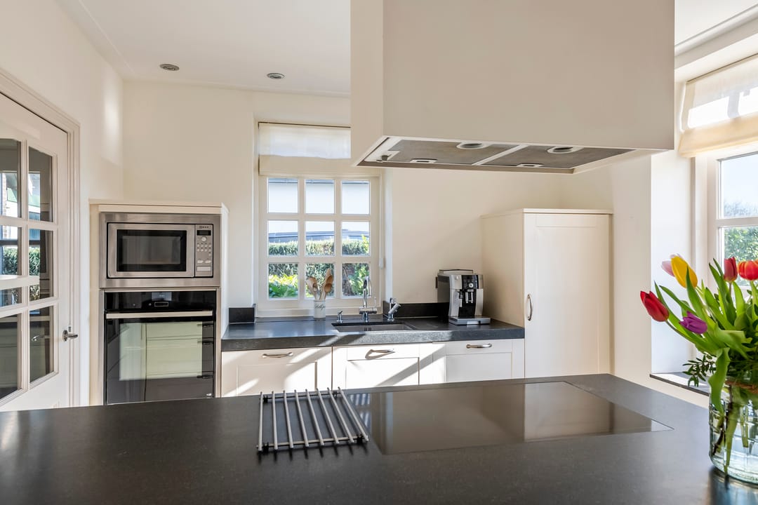 Foto 13 van Tielerweg 52