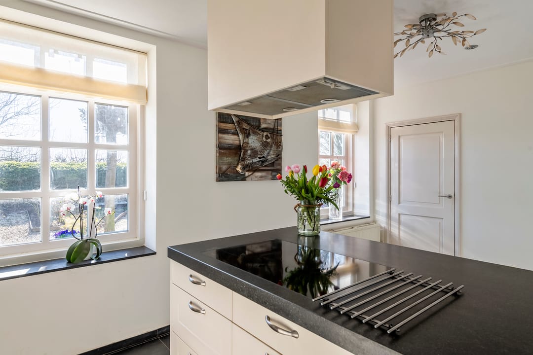 Foto 17 van Tielerweg 52