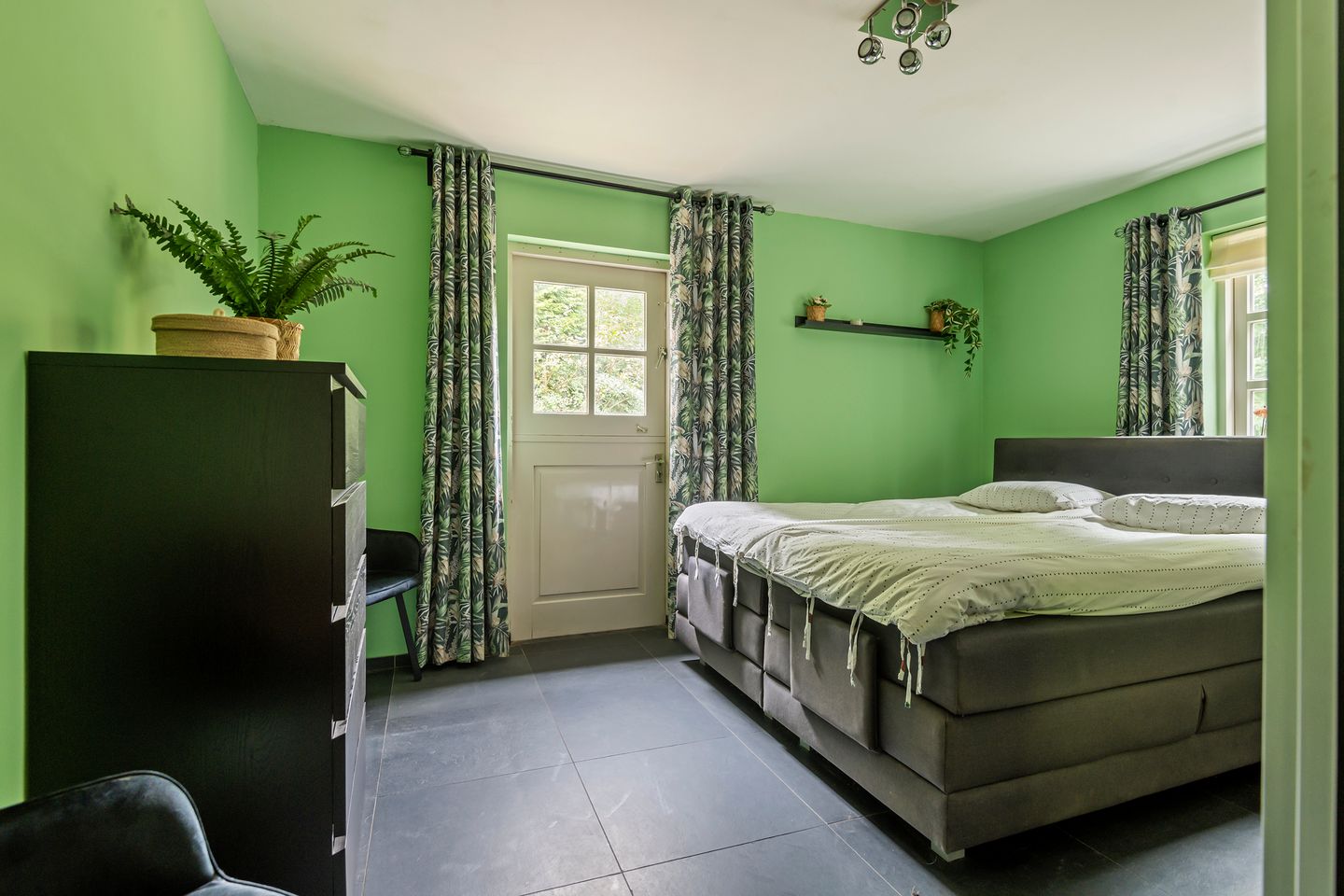 Foto 19 van Tielerweg 52