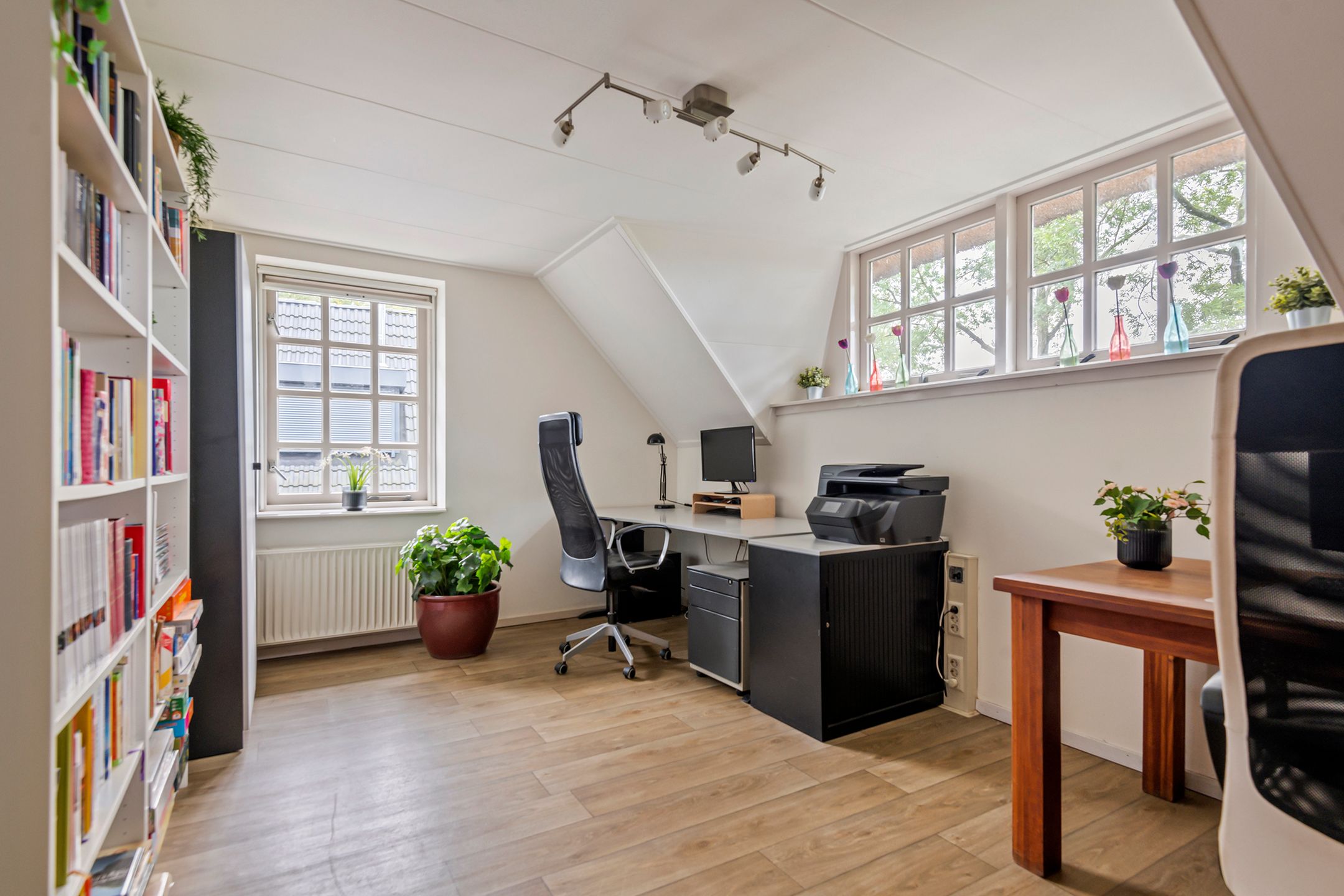 Foto 48 van Tielerweg 52