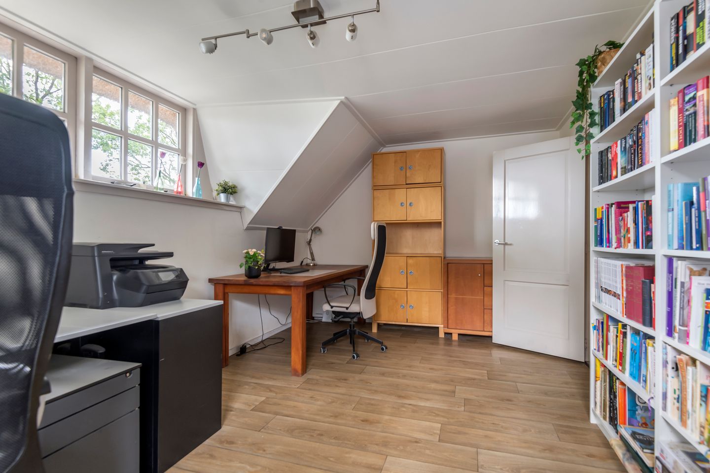 Foto 49 van Tielerweg 52