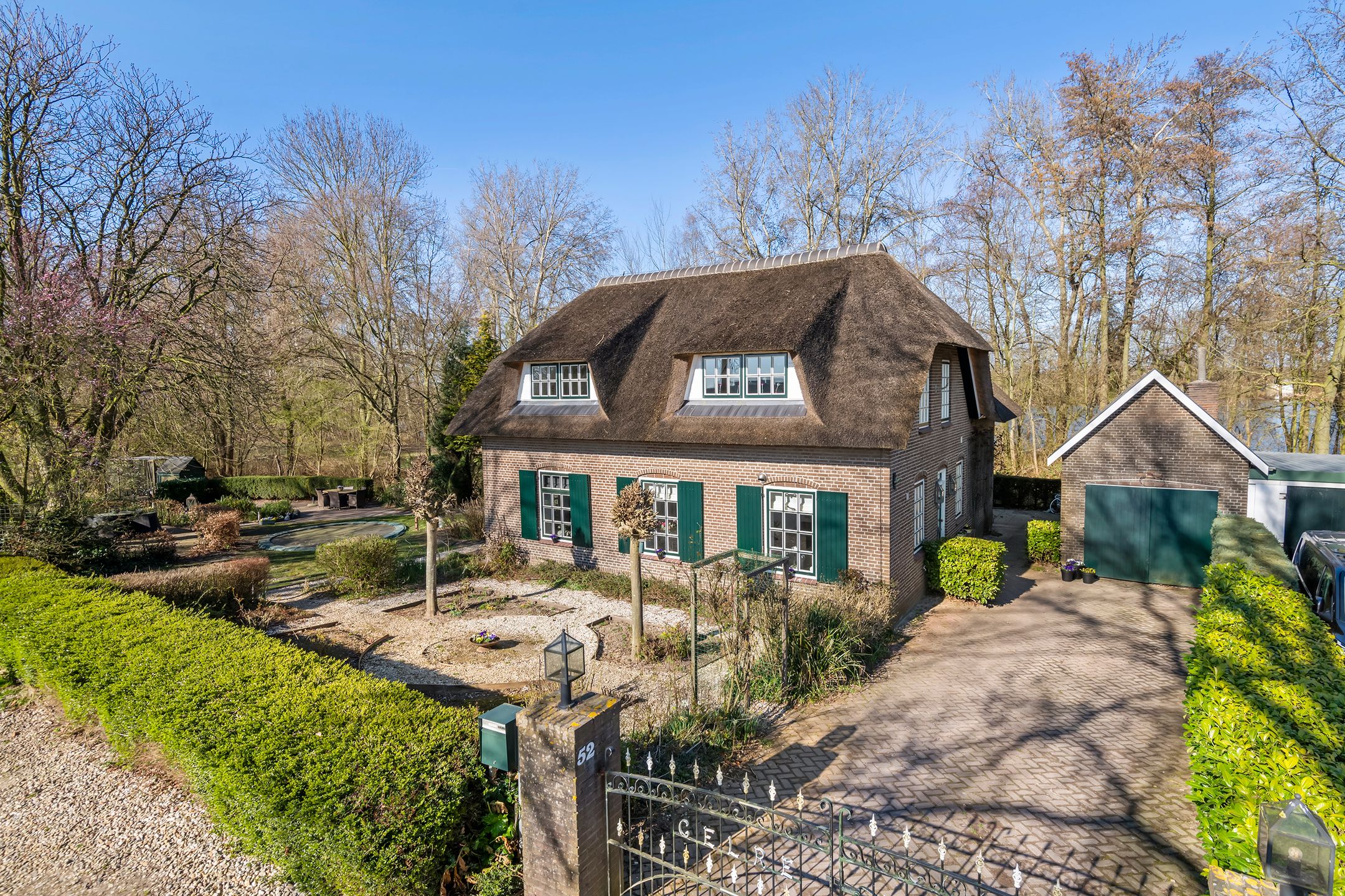 Foto 60 van Tielerweg 52