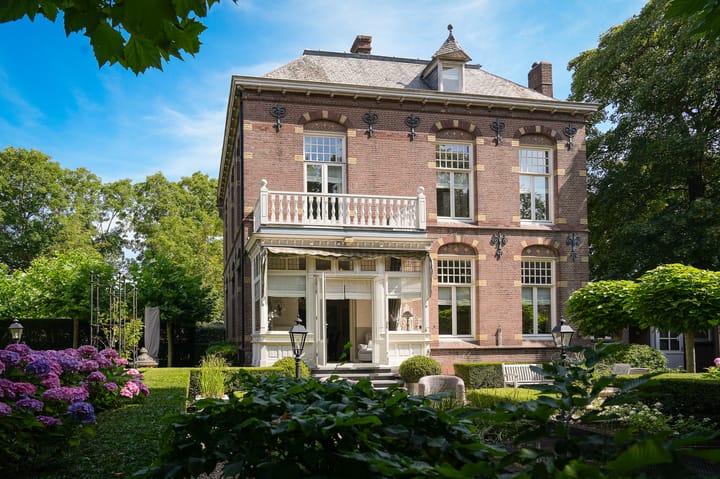 Photo 39 of Burgemeester Meslaan 1