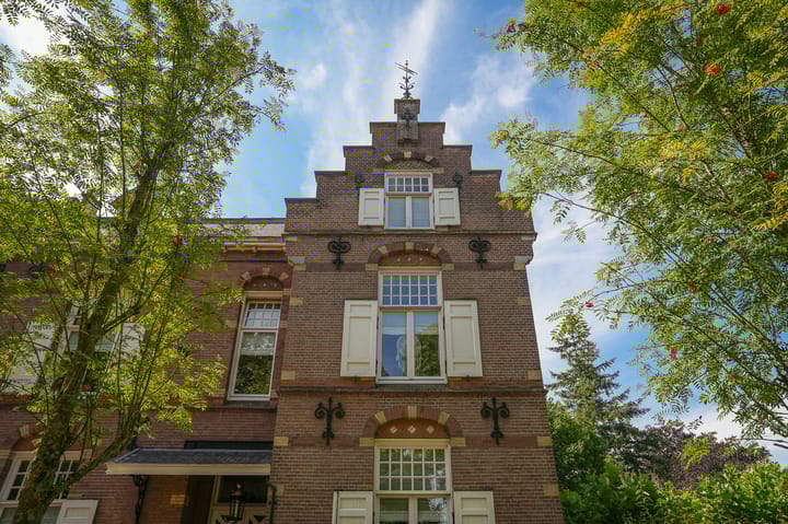 Photo 49 of Burgemeester Meslaan 1