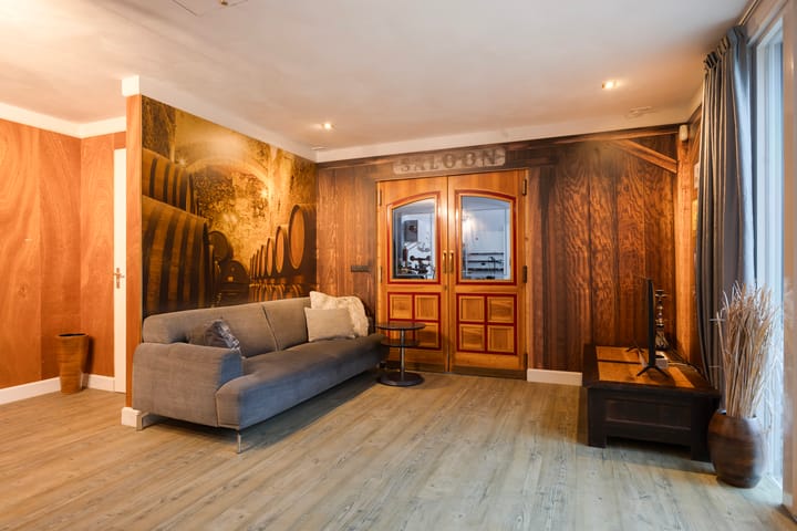 Photo 57 of Kaetsjemuoi-wei 7