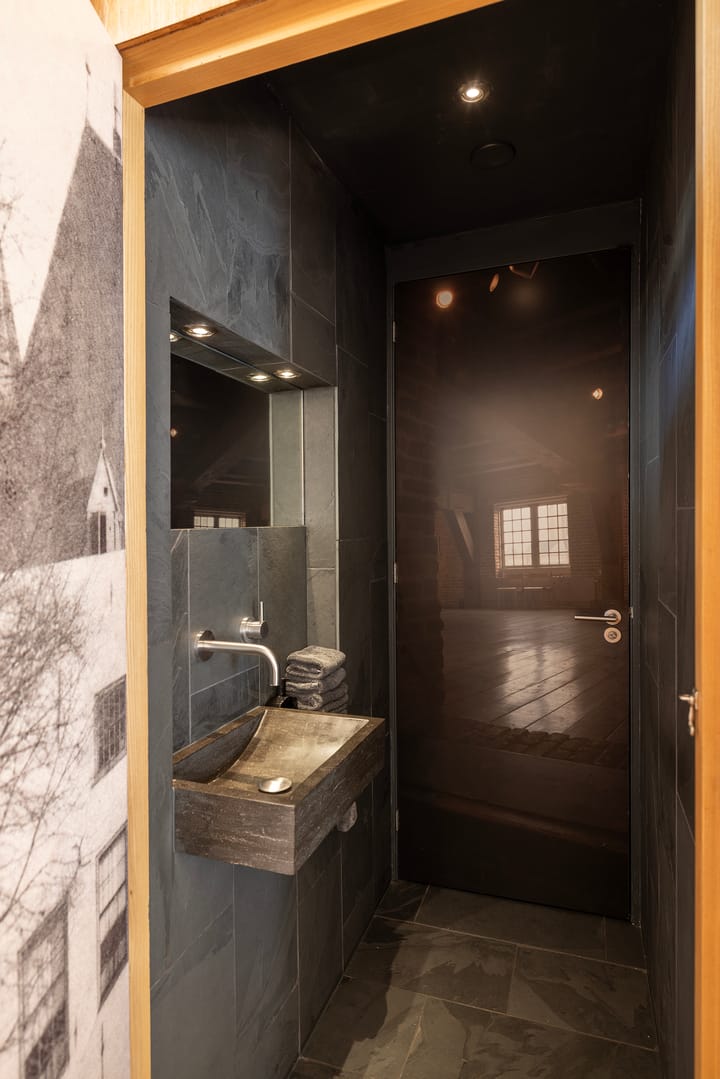 Foto 29 van Voorstraat 1