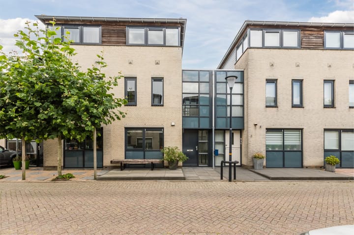 Foto 1 van De Binnenhof 3