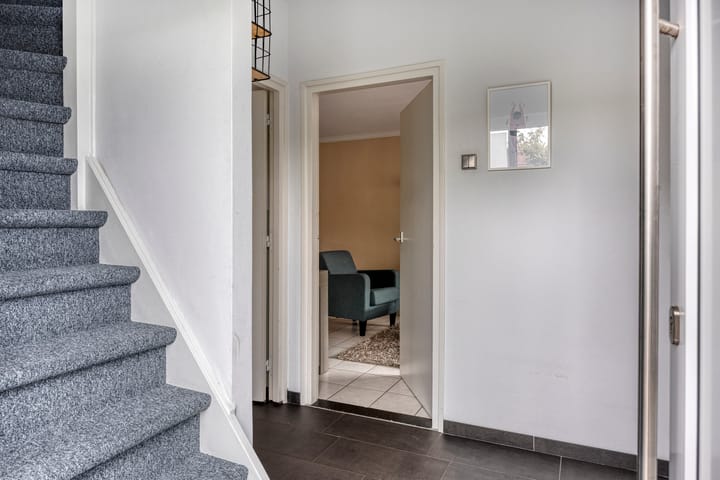 Photo 5 of Gouverneur Houbenstraat 26