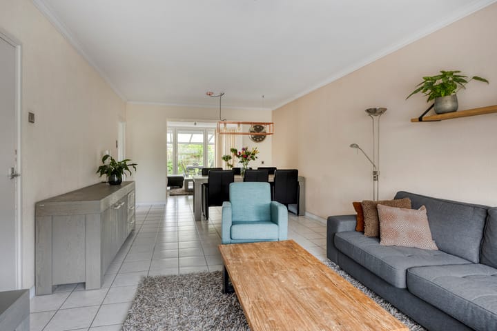 Photo 8 of Gouverneur Houbenstraat 26