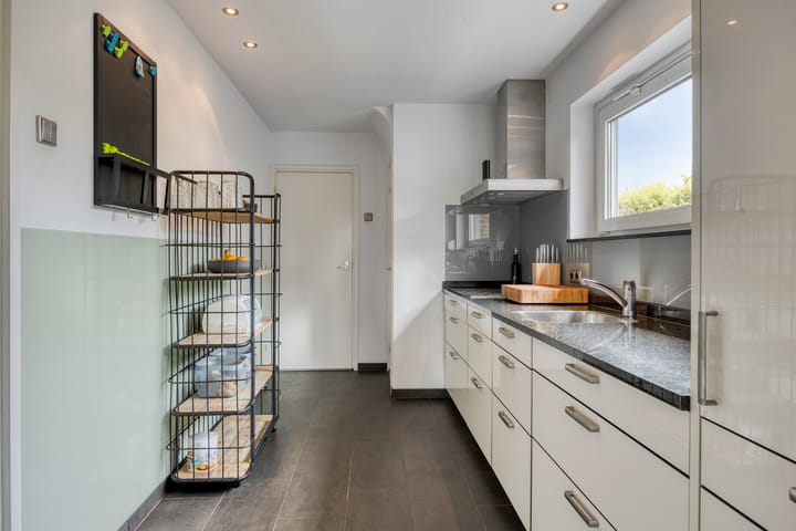 Photo 14 of Gouverneur Houbenstraat 26