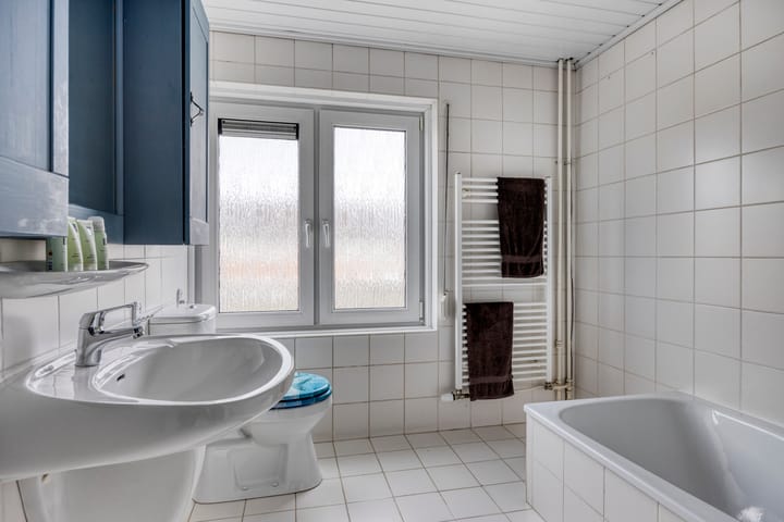 Photo 21 of Gouverneur Houbenstraat 26