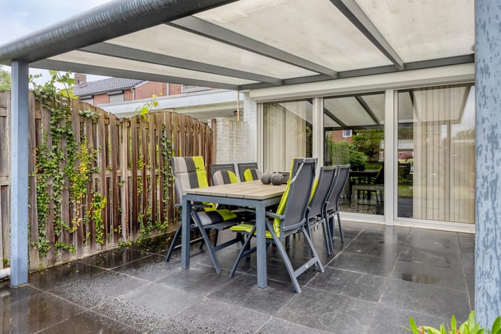 Photo 25 of Gouverneur Houbenstraat 26