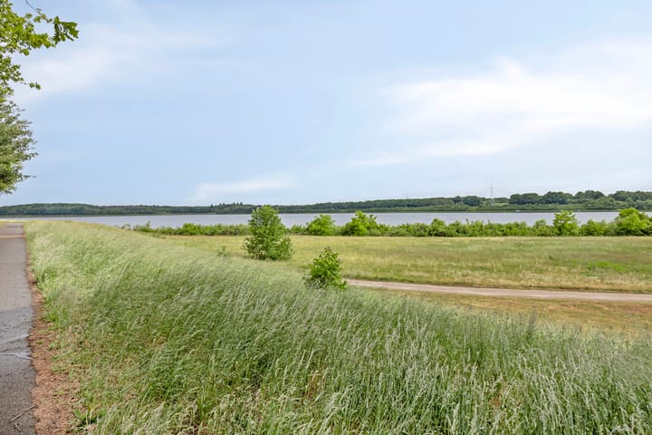 Photo 28 of Gouverneur Houbenstraat 26