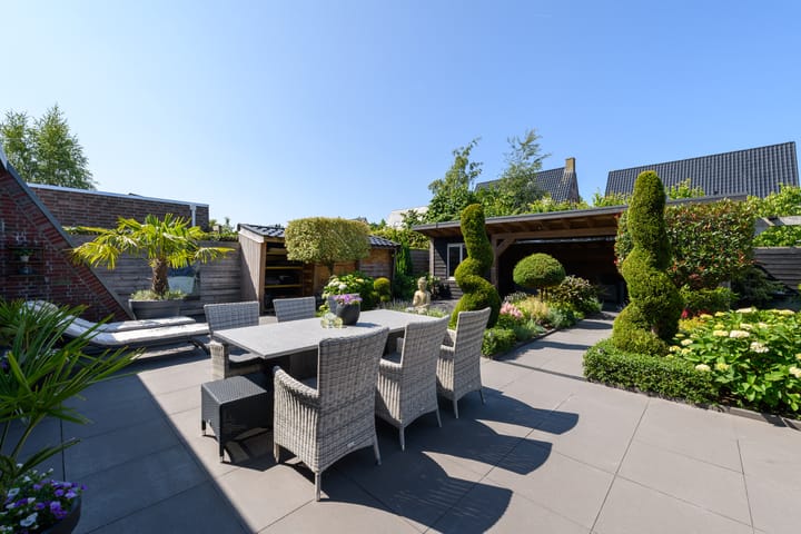 Foto 32 van Nienke van Hichtumweg 32