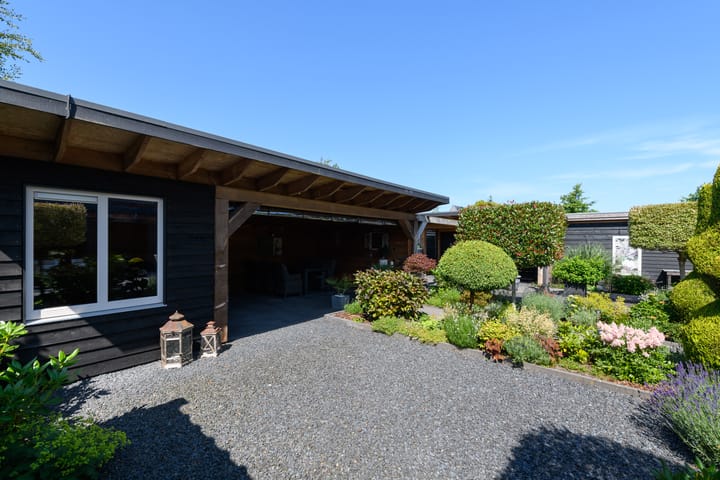 Foto 37 van Nienke van Hichtumweg 32