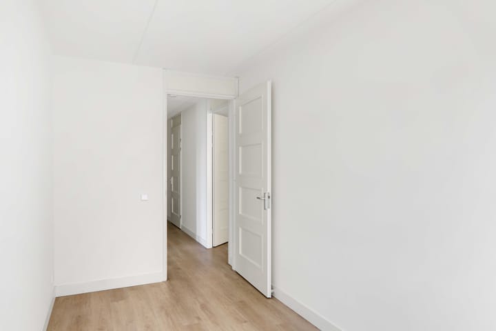 Foto 15 van Martinus Nijhofflaan 238