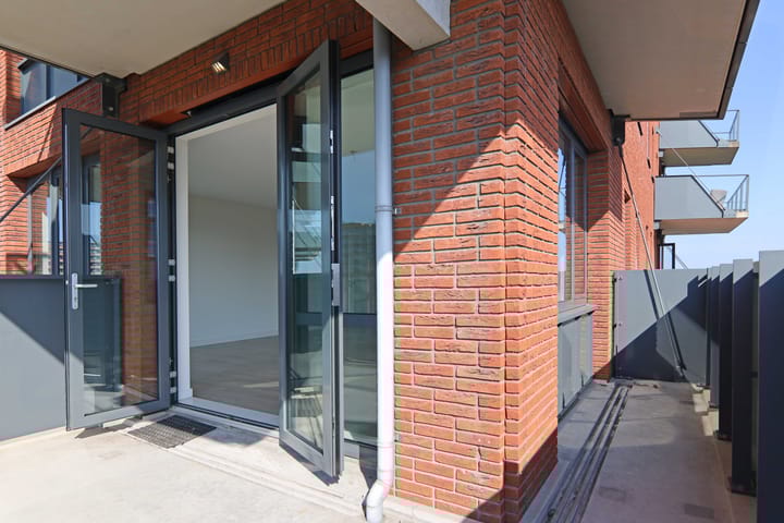 Foto 20 van Martinus Nijhofflaan 238