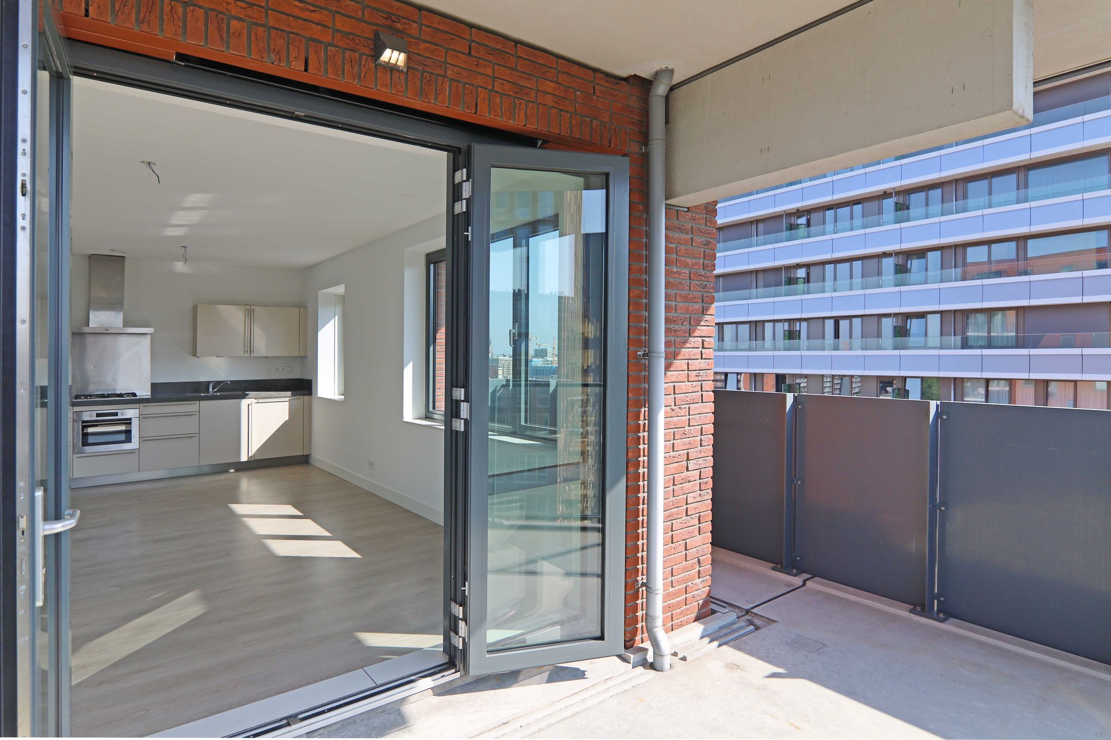 Foto 24 van Martinus Nijhofflaan 238