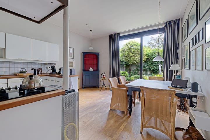 Photo 51 of Emmakade 5