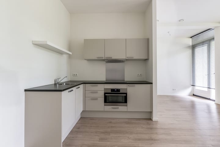 Foto 8 van Mendelssohnlaan 3-E