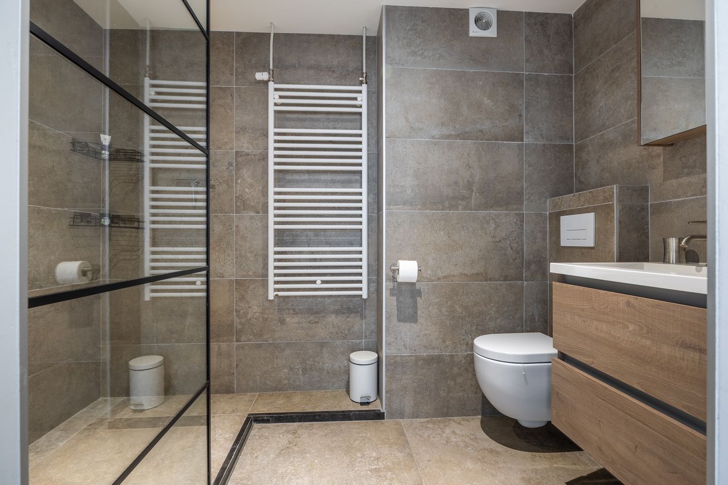 Foto 29 van De Heiningen 14