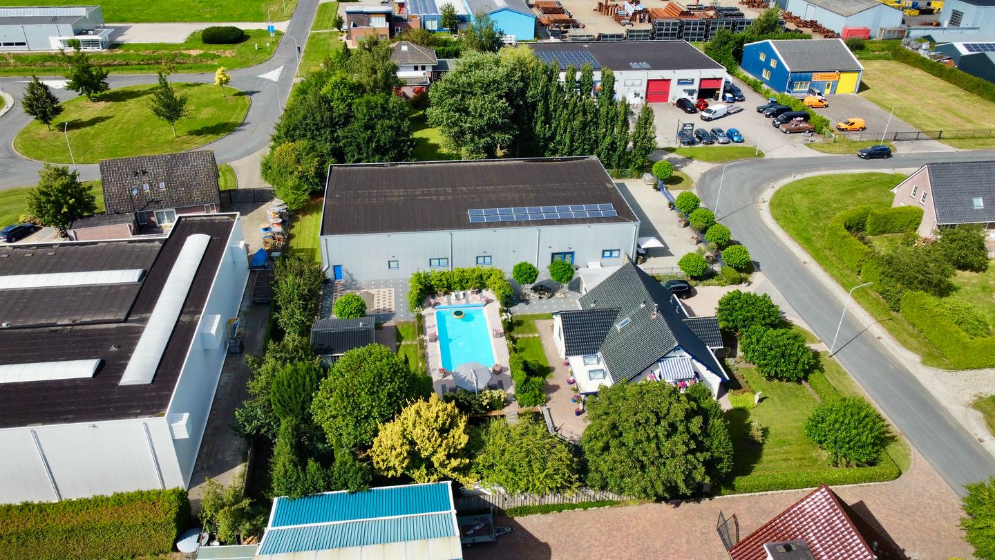 View photo 2 of Hanzeweg 5