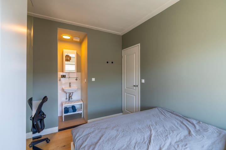 Foto 25 van Jacob Geelstraat 23-B