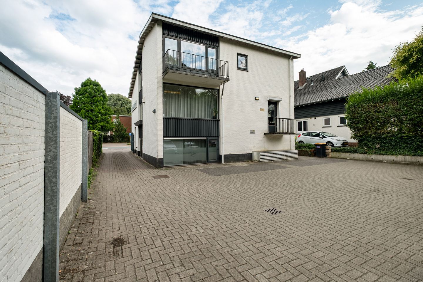 Photo 10 of Wolter ten Catestraat 56