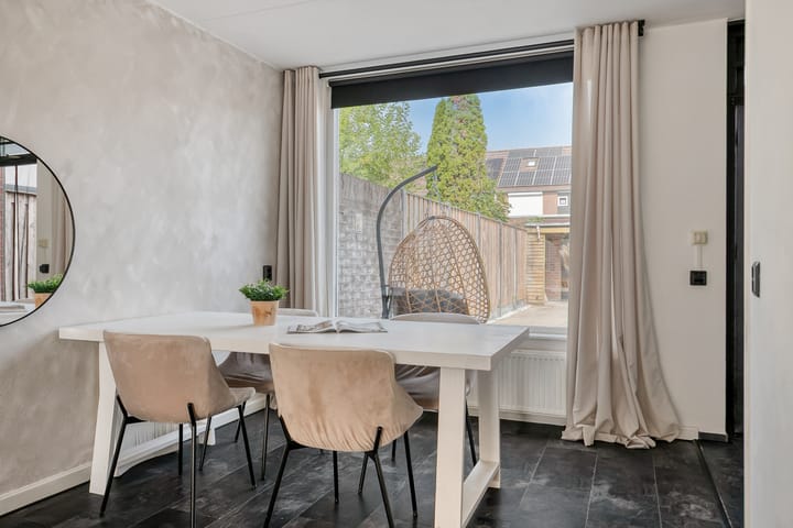 Foto 6 van Haringvliet 10