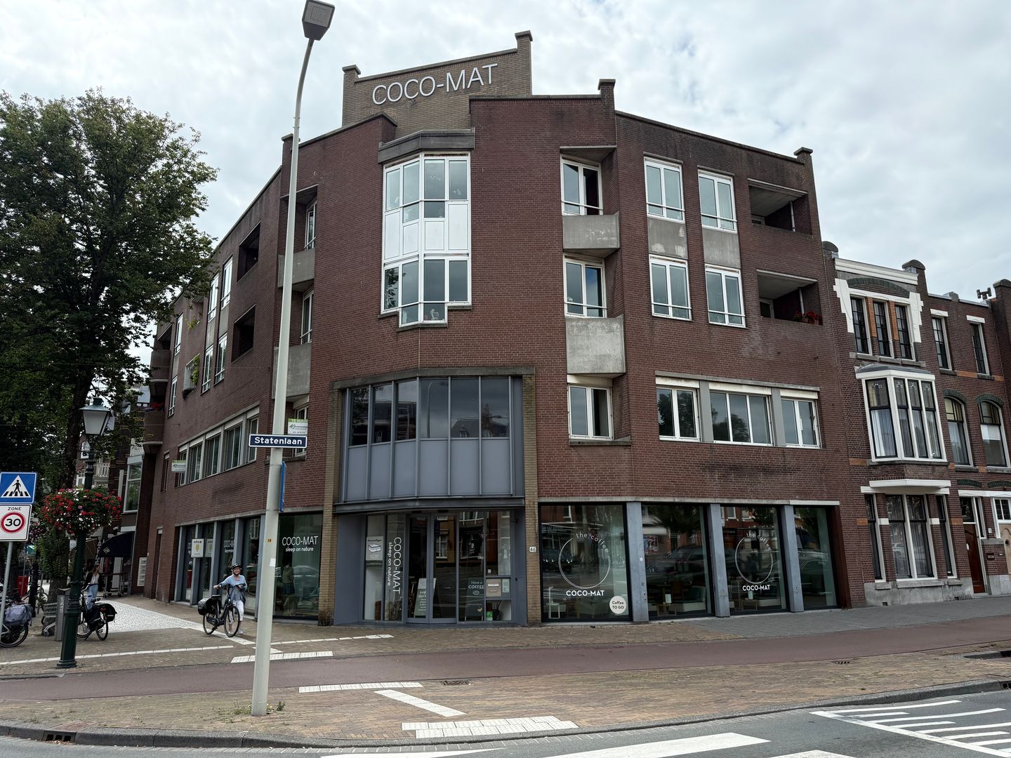 View photo 4 of Frederik Hendriklaan 121