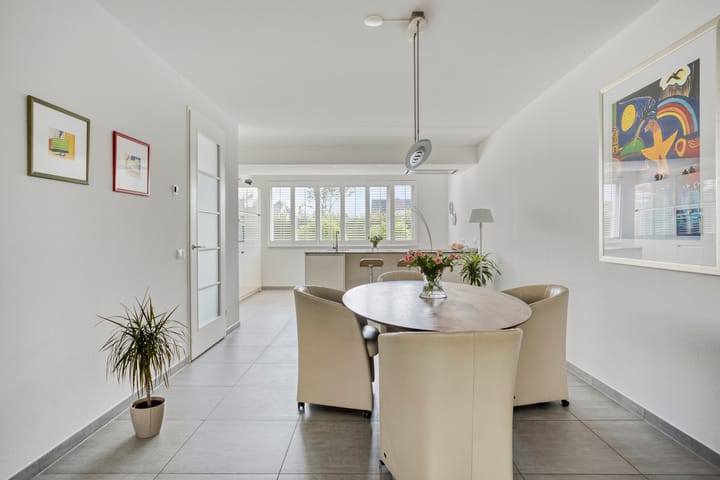 Photo 12 of Teunisbloem 6