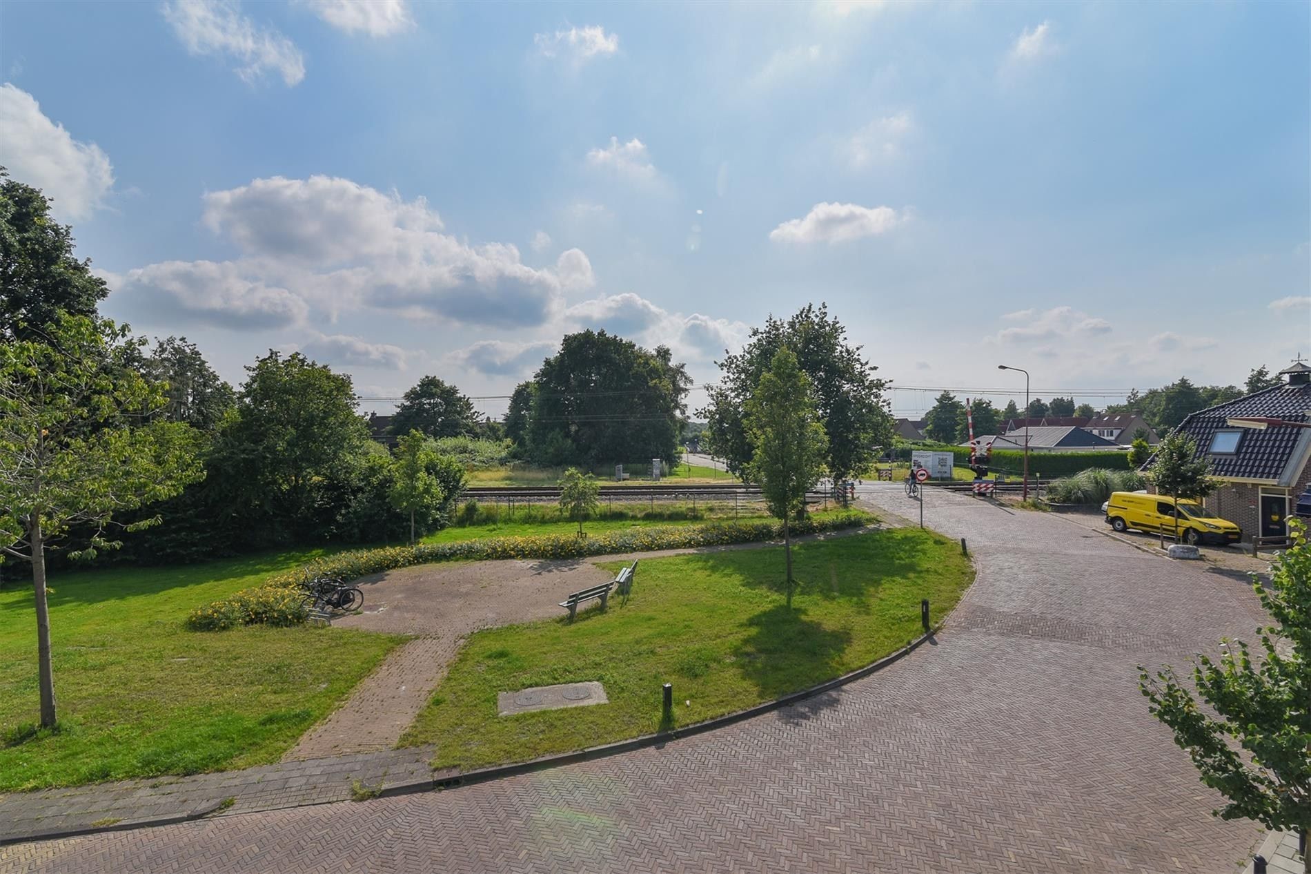 Foto 9 van Parallelweg 47