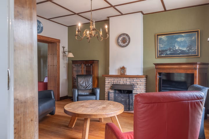 Foto 15 van Damstraat 96