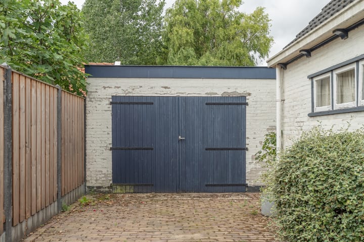 Foto 44 van Damstraat 96