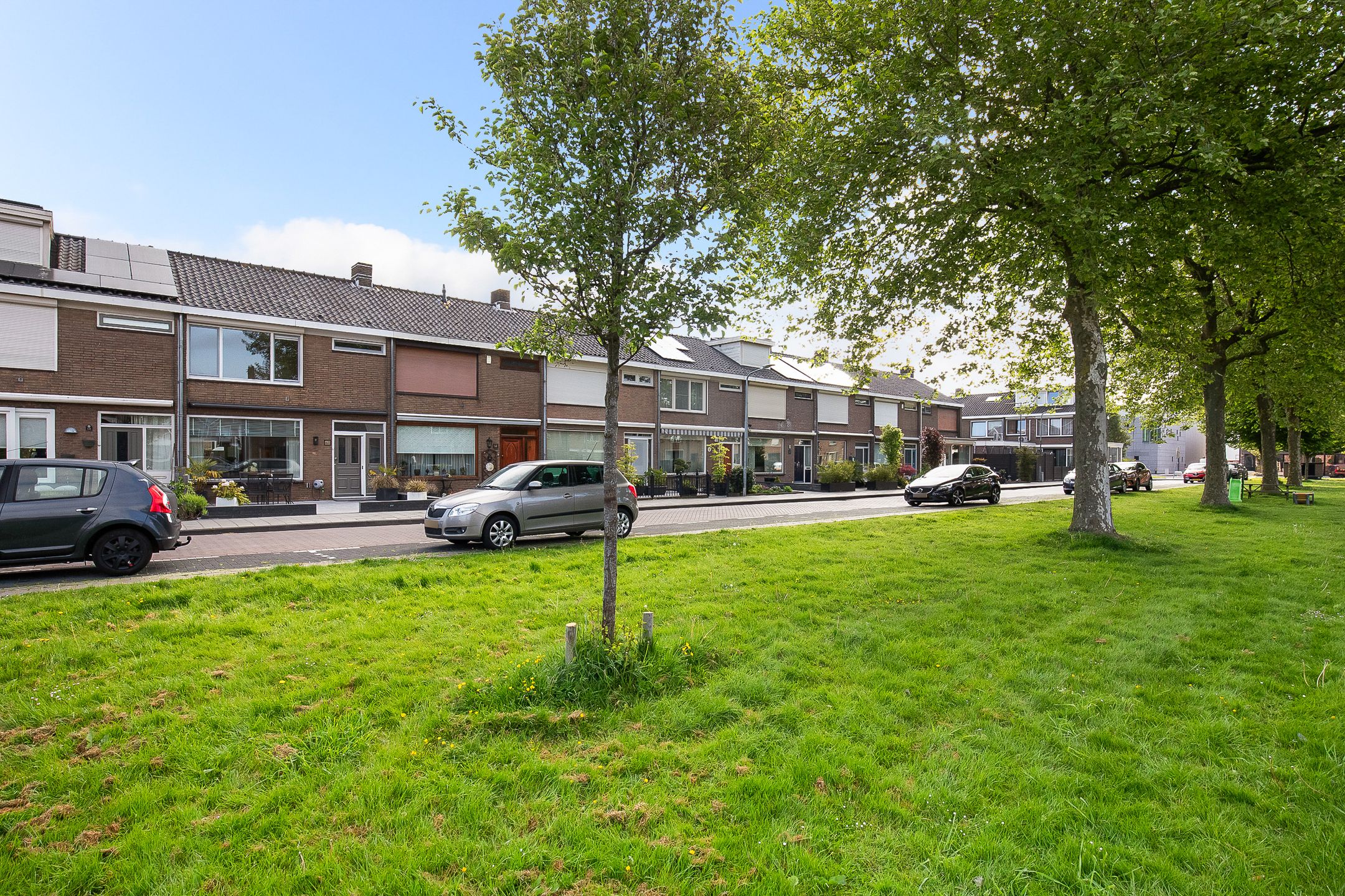 Photo 3 of Leliestraat 16