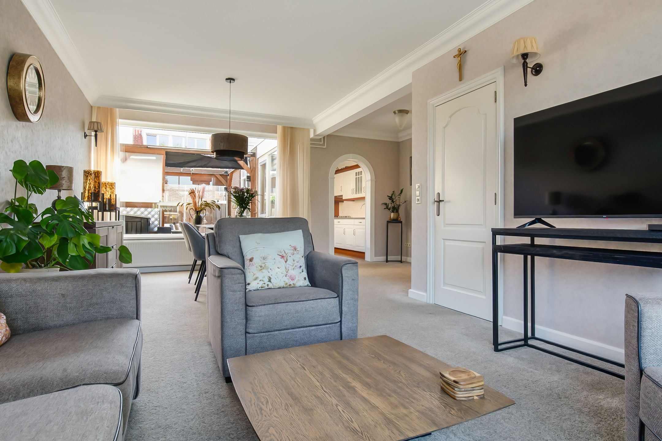 Photo 9 of Leliestraat 16