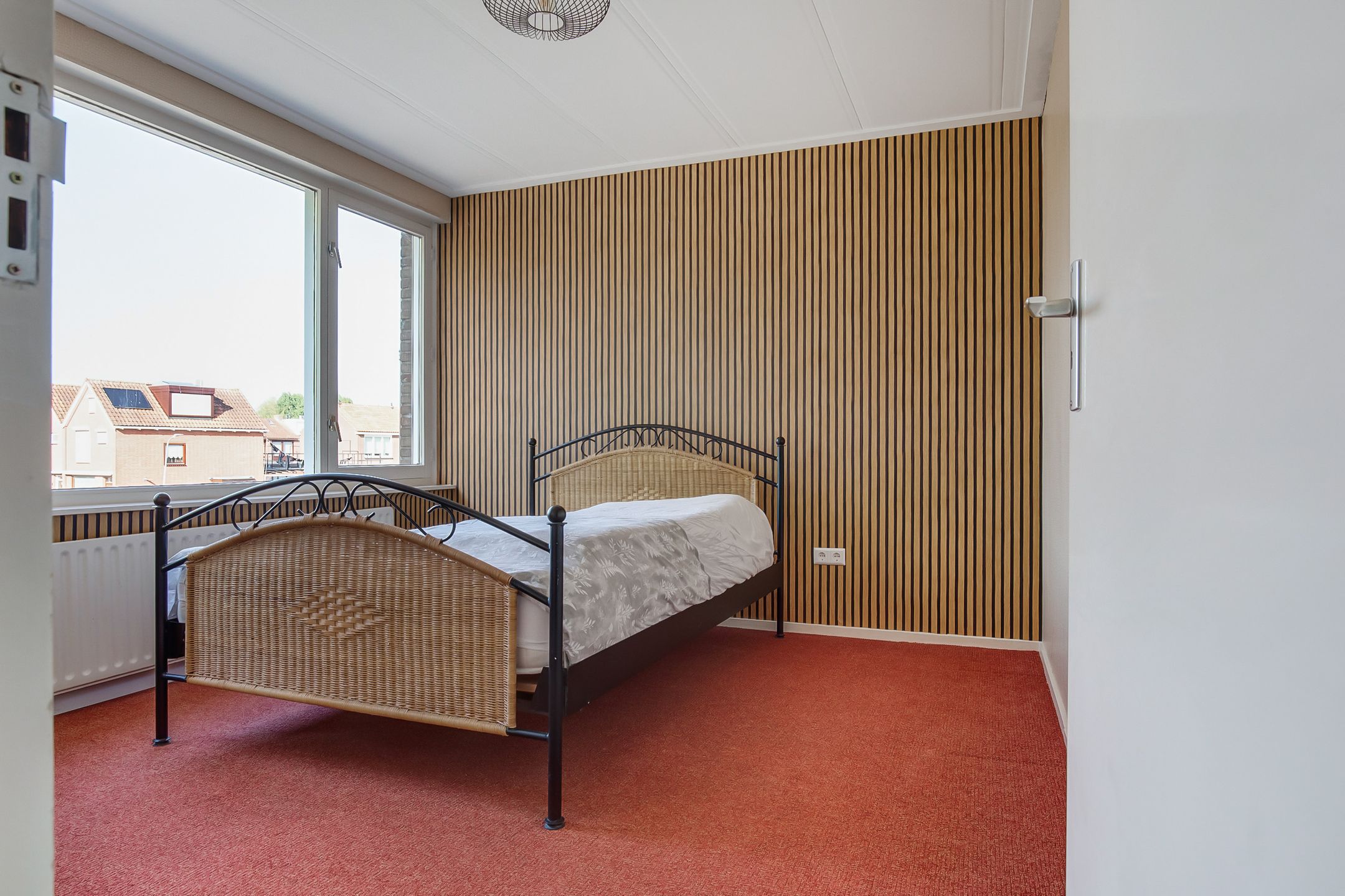 Photo 18 of Leliestraat 16