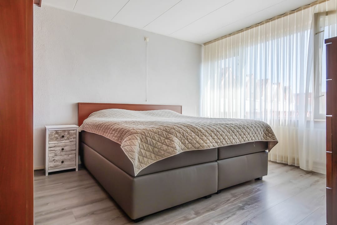 Photo 23 of Leliestraat 16