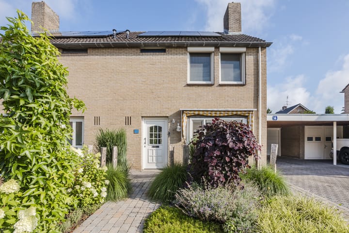 Foto 40 van President Kennedystraat 14