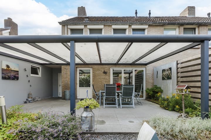 Foto 49 van President Kennedystraat 14