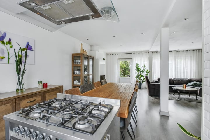 Foto 10 van Klip 143