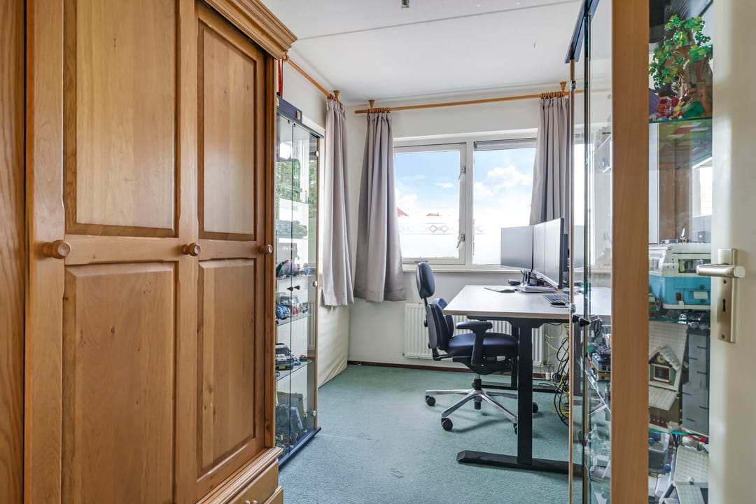 Photo 37 of Johan Frisostraat 7