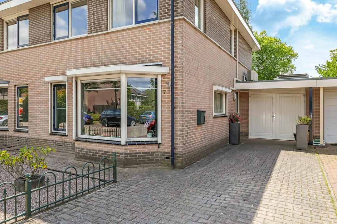 Photo 56 of Johan Frisostraat 7
